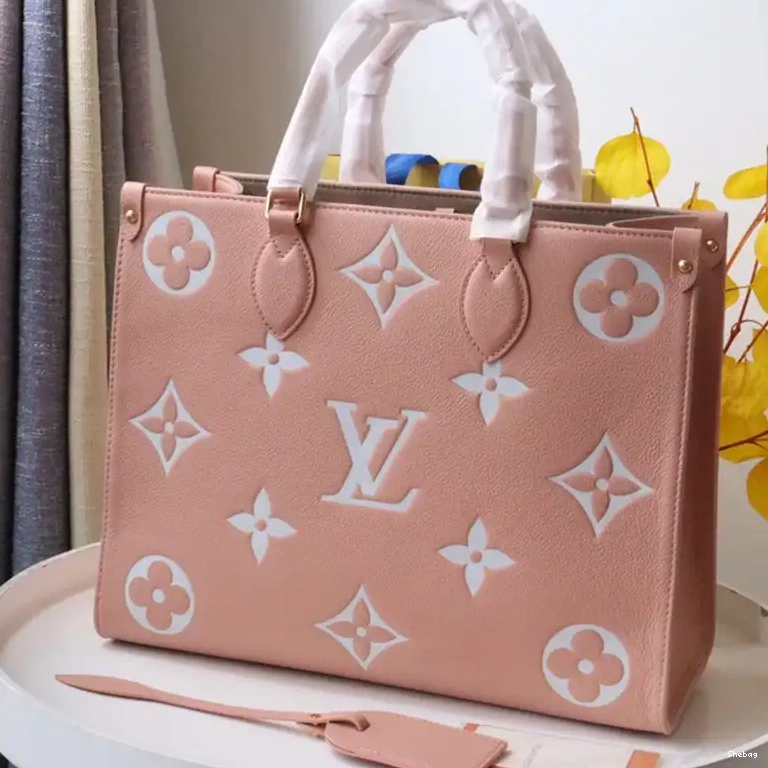 Bag LV 2212DJ0005 0515